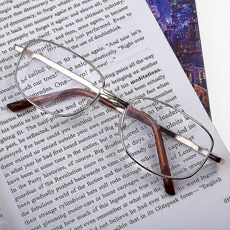 Low Glasses Close Up With Glasses-type For The Elderly To Read Books And Read Magnifying