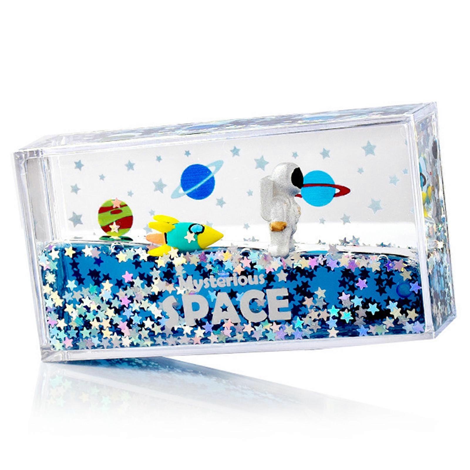 Astronauts Fluid Drift Bottle Decoration Desk Fluid Floating Decoration for Car Decoration Display Cases