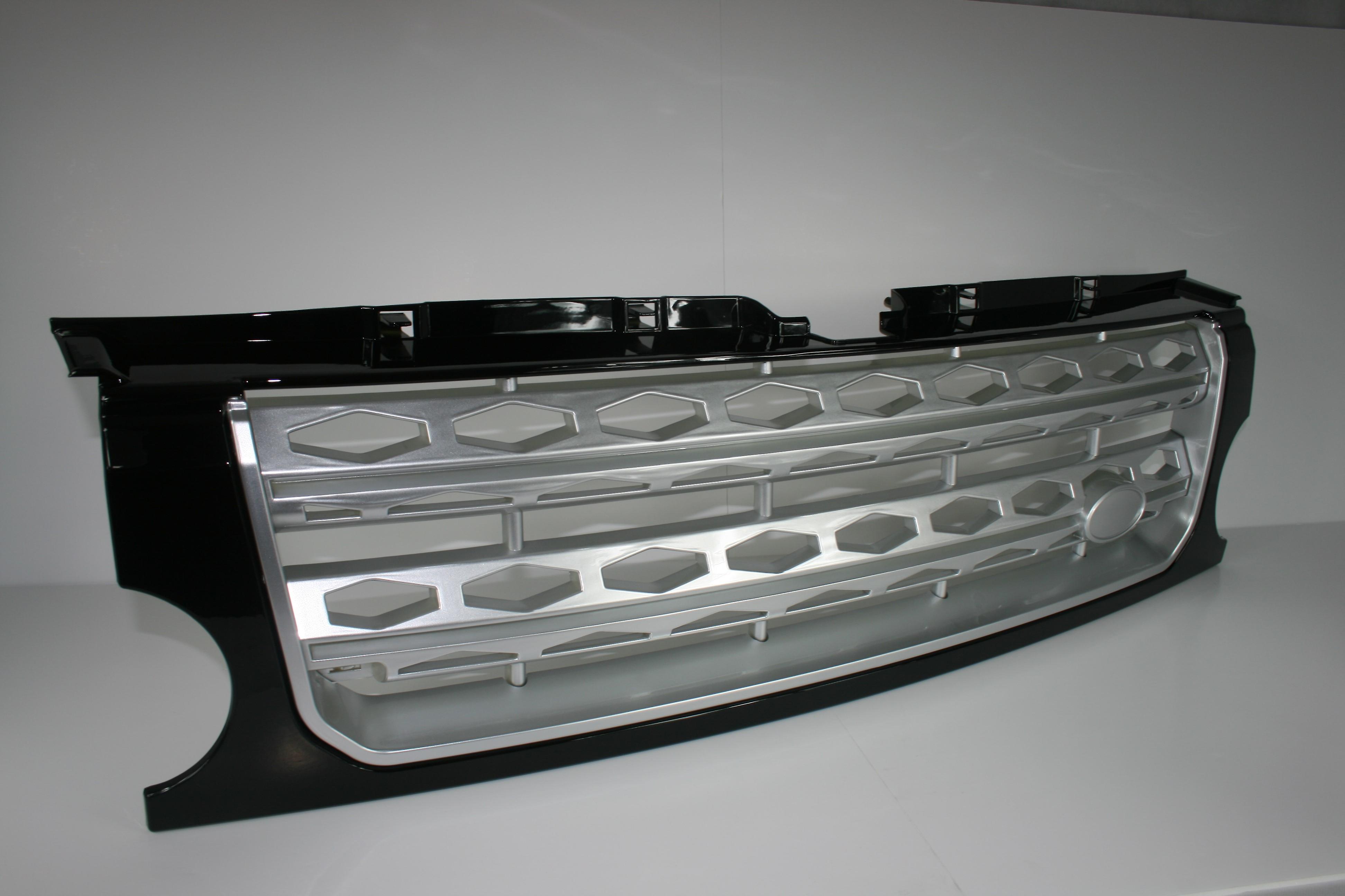 Land Rover Discovery Gloss Black with Silver D4 Mesh and Trim Conversion (2009 - 2013)
