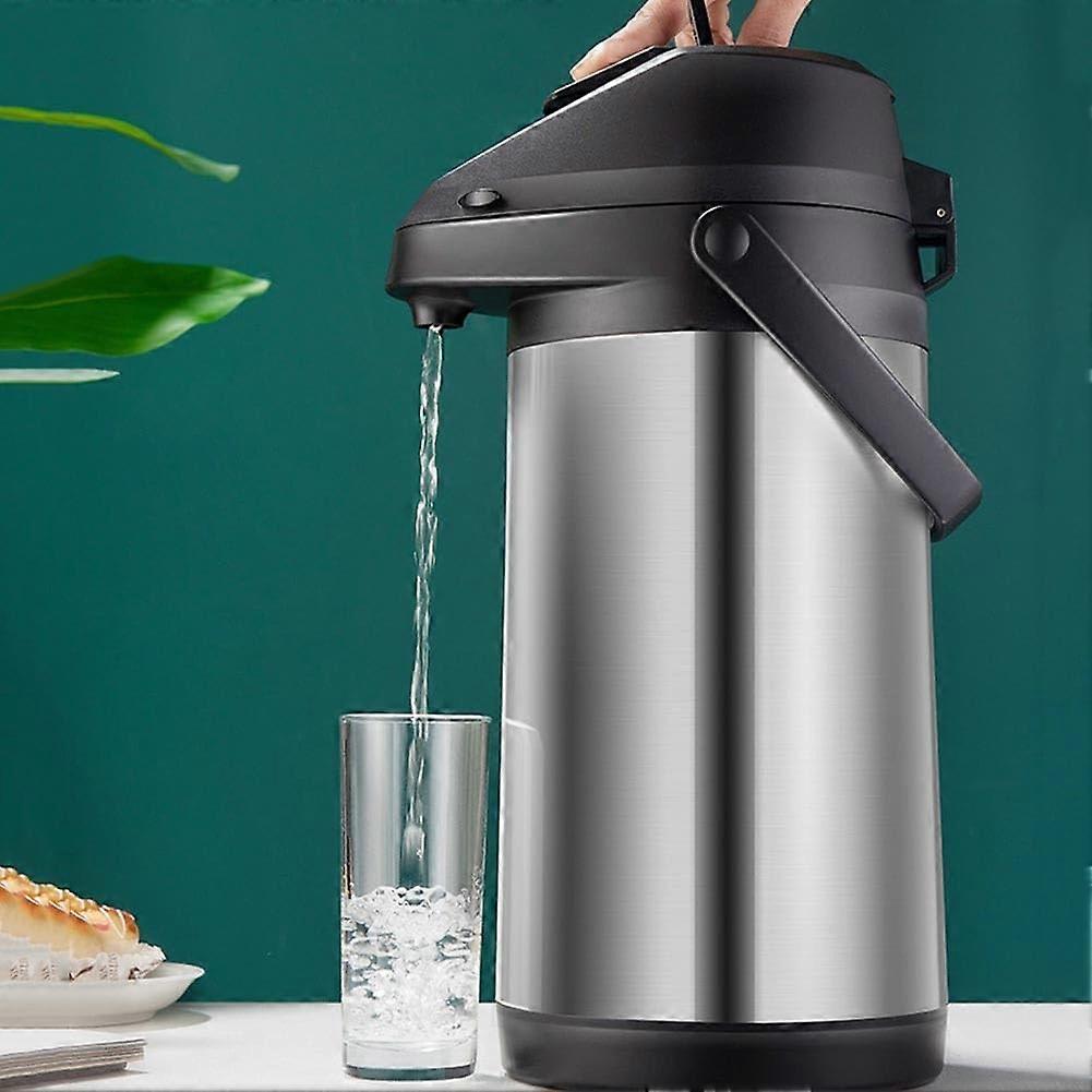 1 x 9litre coffee carafe with pump function for easy dispensing, keeps your beverages at the temperature (1.6 litres).