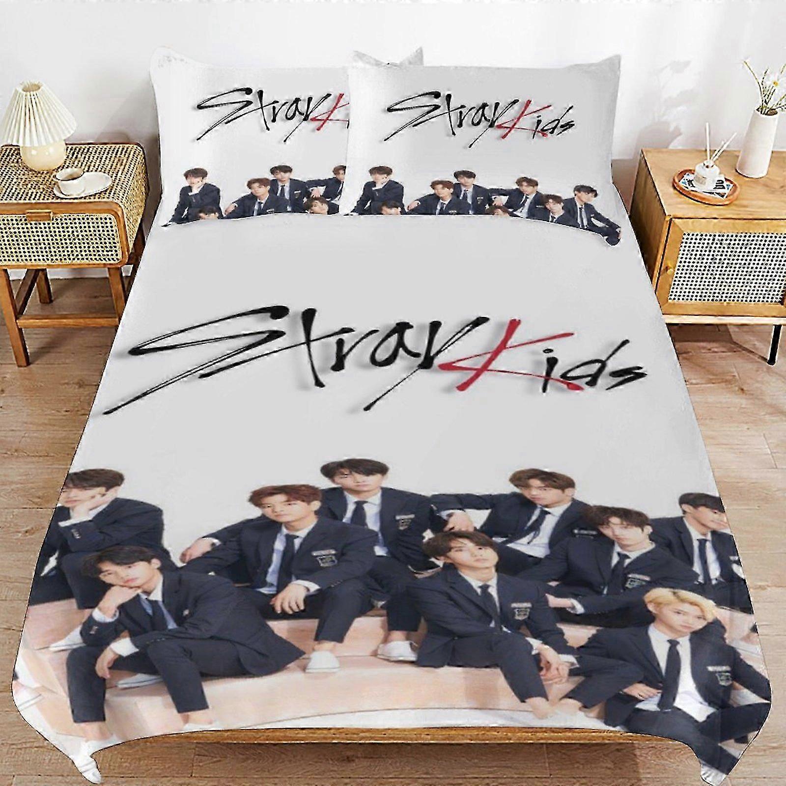Conjunto de cama Stray Kids c649, capa de edredom, roupa de cama confortável e leve com desenho animado, conjunto de 3 peças, cama de solteiro (1 capa de edredom e 2 fronhas) hn1232 2025