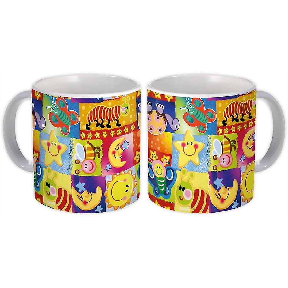 Gift mok: lachende insecten vlinder