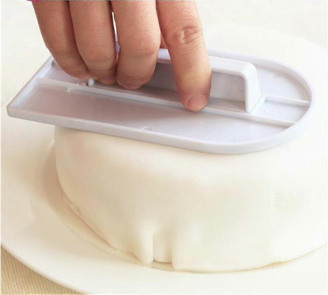 Plastic Buttercream Scraper Smoother Surface Smoother Baking Tool Flipping Cake Tool Diy Baking Cake Mould Laminating Surface Smoother Grinder (