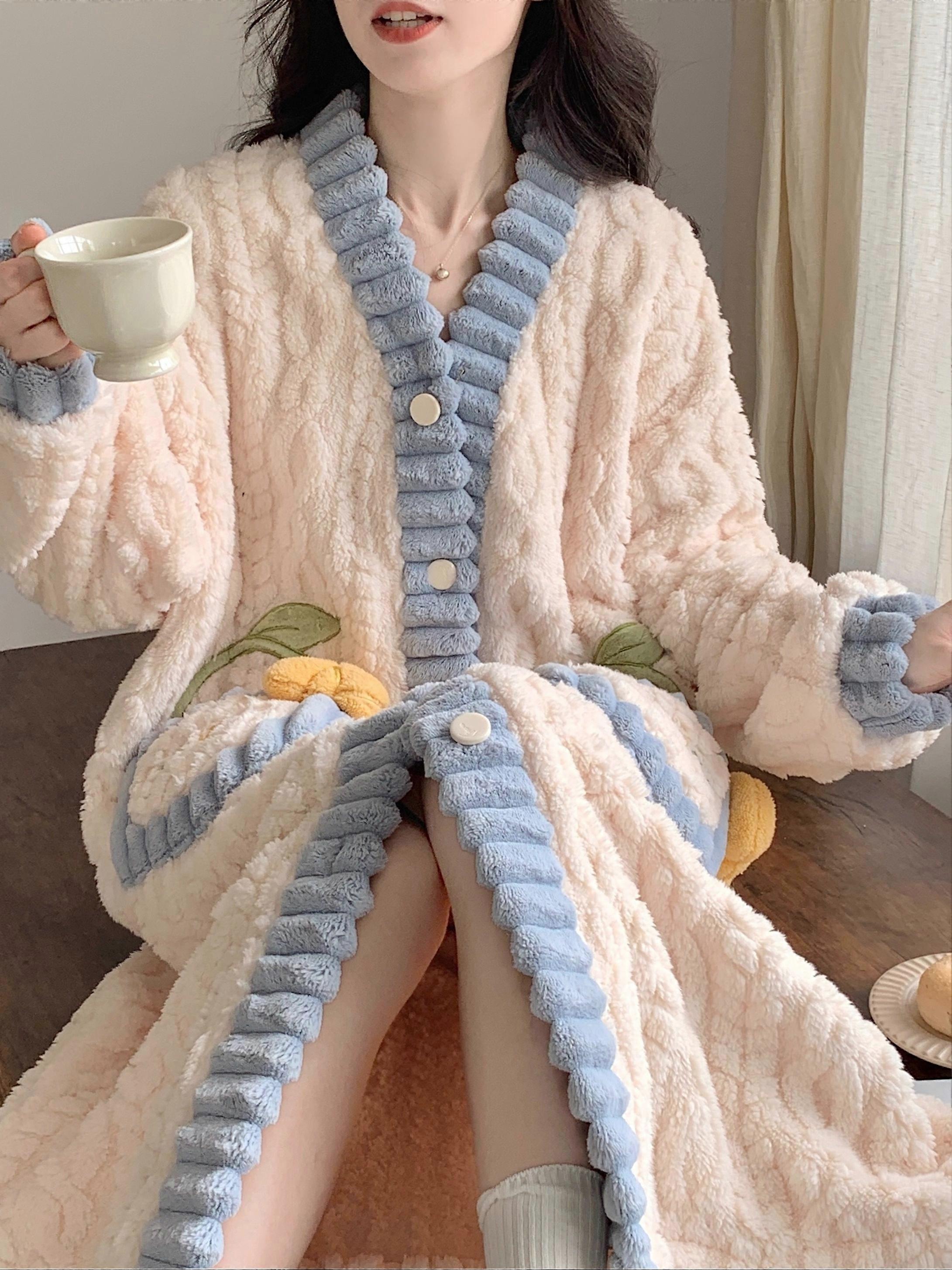 New style Flower Decor Fuzzy Night Robe, Cute Long Sleeve V Neck Robe With Pockets, Women's Sleepwear