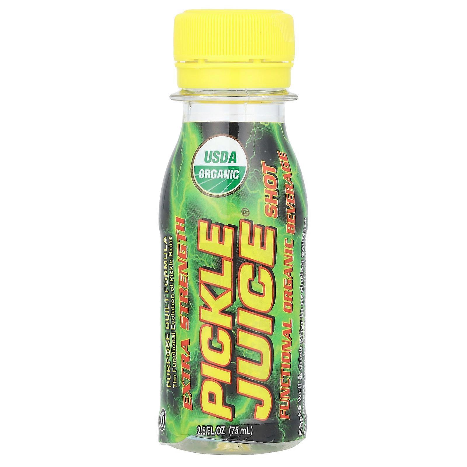 7 Shots eingelegte Gurkenbrühe, je 75 ml.