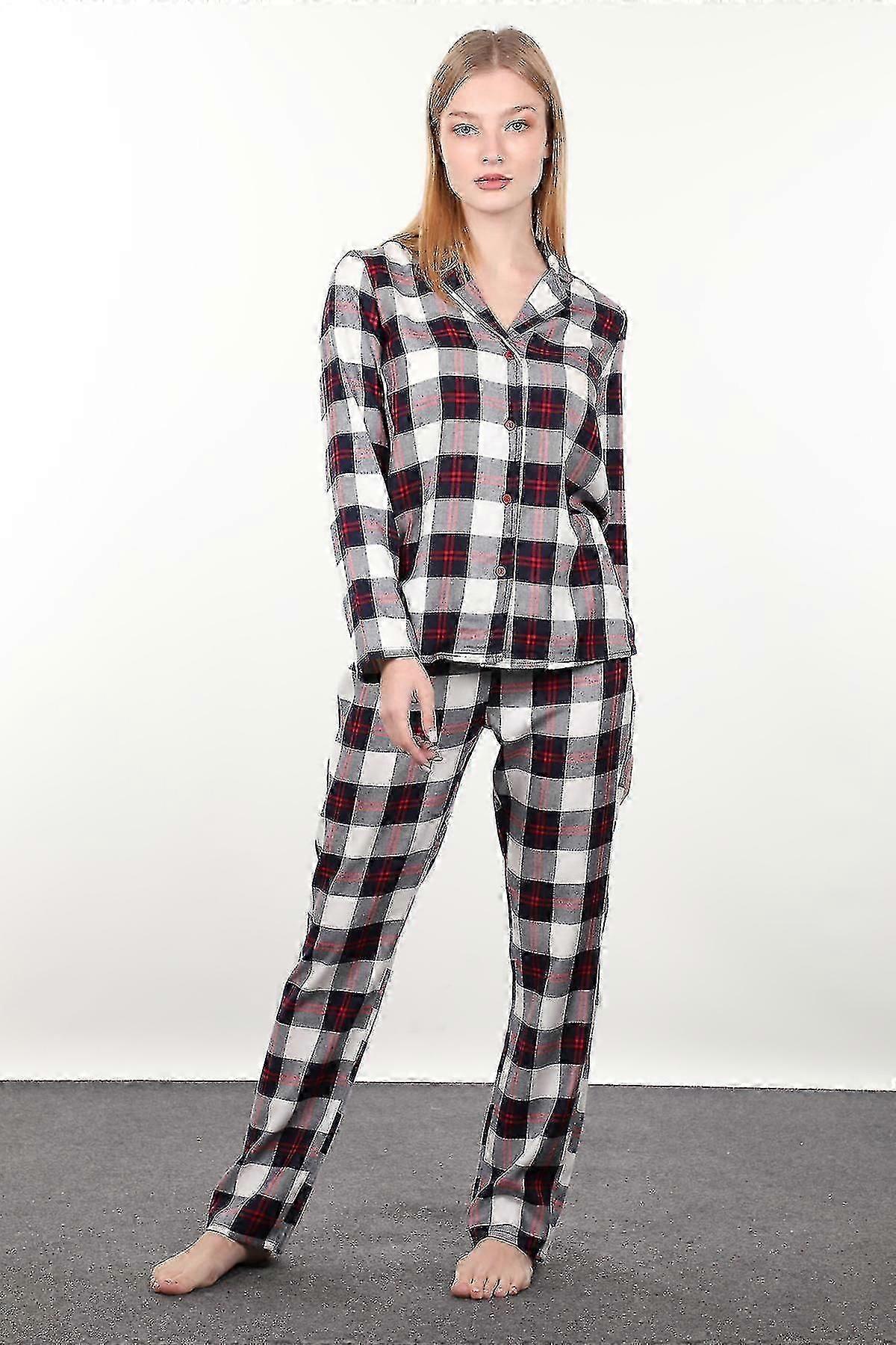 Hyggeligt ternet pyjamassæt til kvinder - behageligt nattøj til afslappende aftener