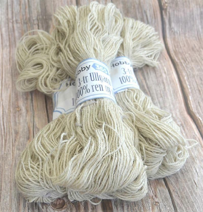 Hobby365s eget 3-trådigt ullgarn Ljusgrått