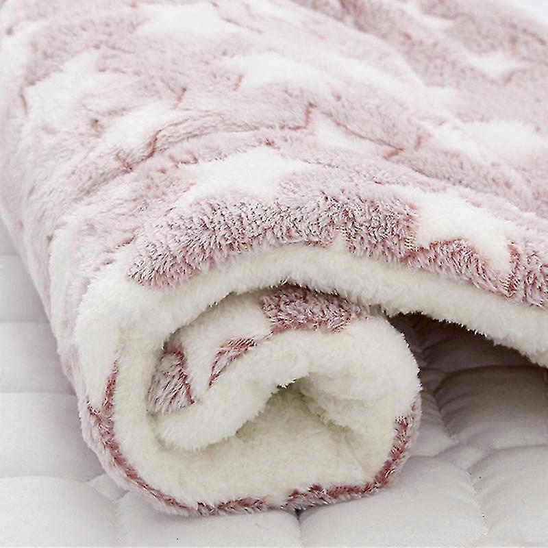 Cozy Flannel Nesting Pet Mat
