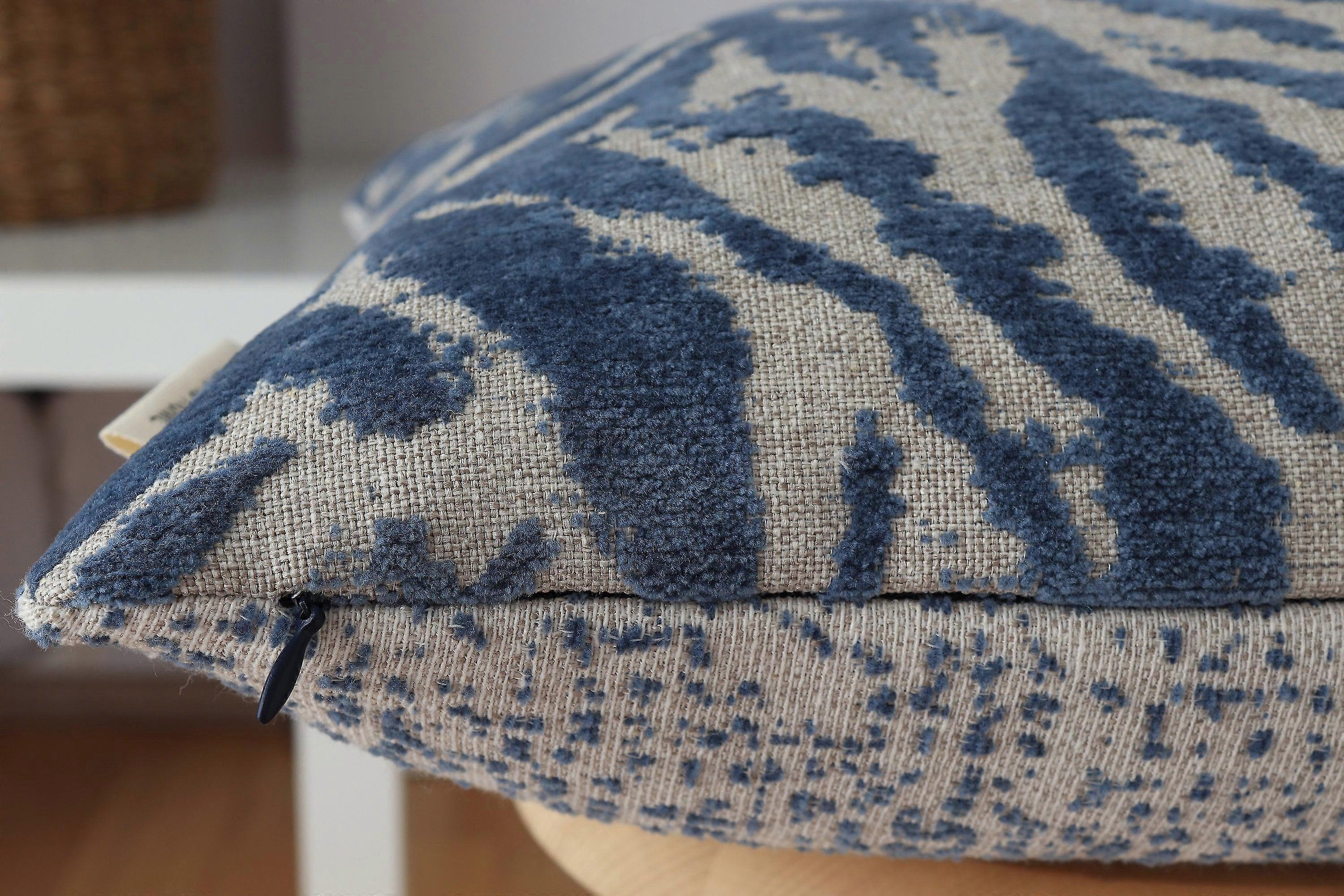 Wavy Textured Pillow Cover