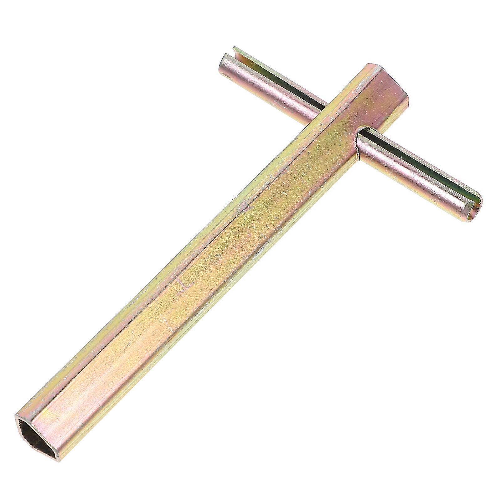 Extended Triangular Elevator Door Key for Emergency Access – Safety Design for Giant Elevators in Response Situations