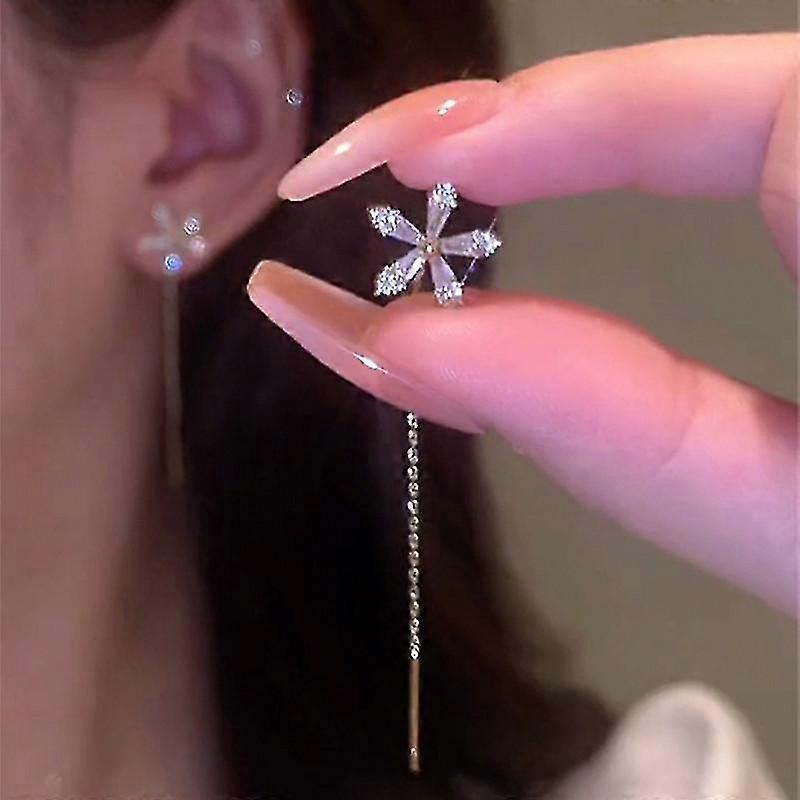 Shiny Diamond Flower Earrings A Pair