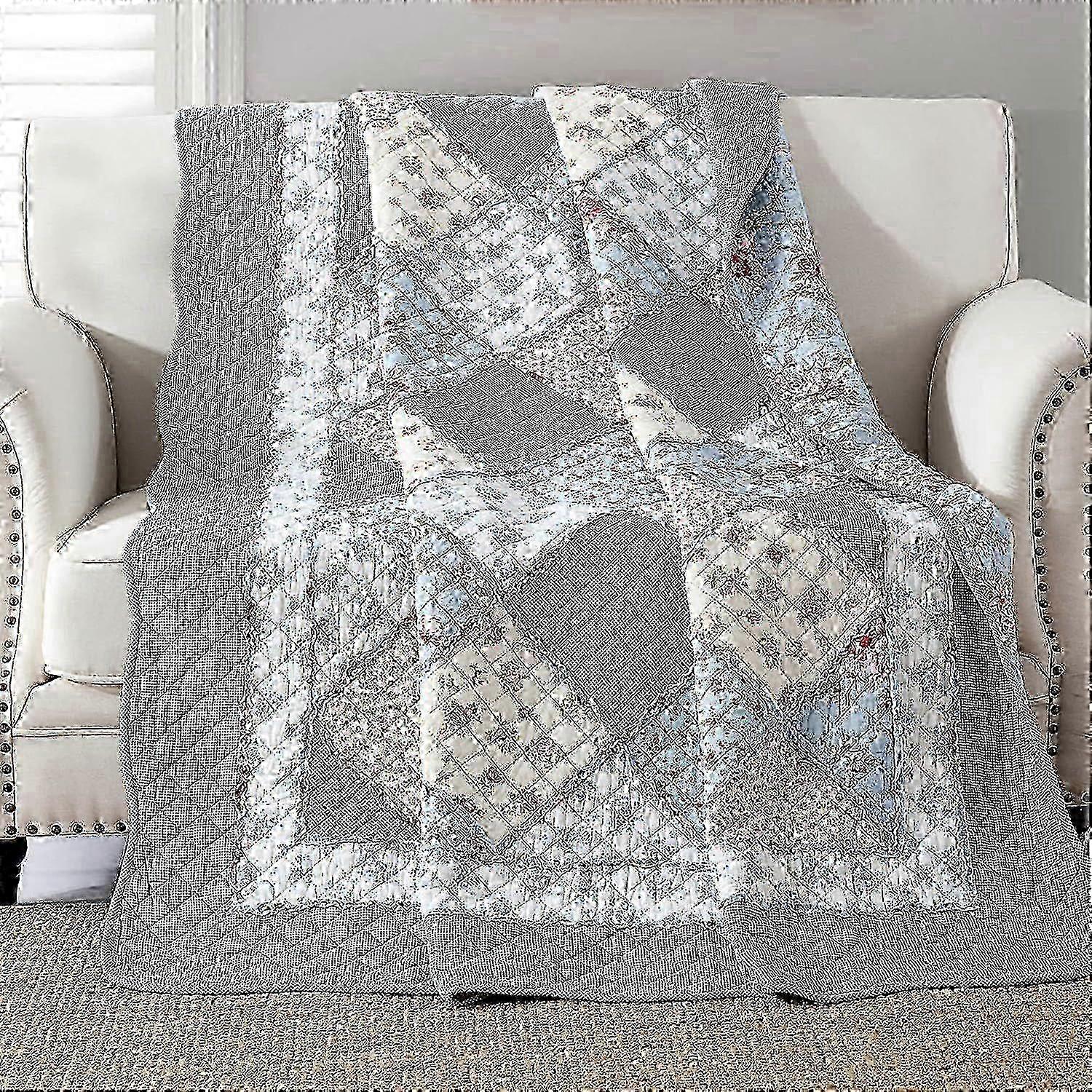 z Pastoral style bedspread for beds with blue patchwork pattern