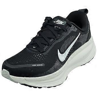 Nike Vomero 18 löparskor för kvinnor i svart och vitt