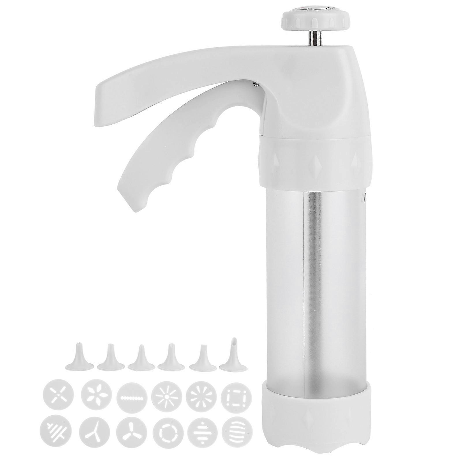 Cookie cutters, biscuit presses, cutters, cake decorating nozzle sets, kitchen baking tools