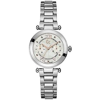 R.gc. sport chic watch for Women Analog Quartz with stainless steel bracelet Y06010L1
