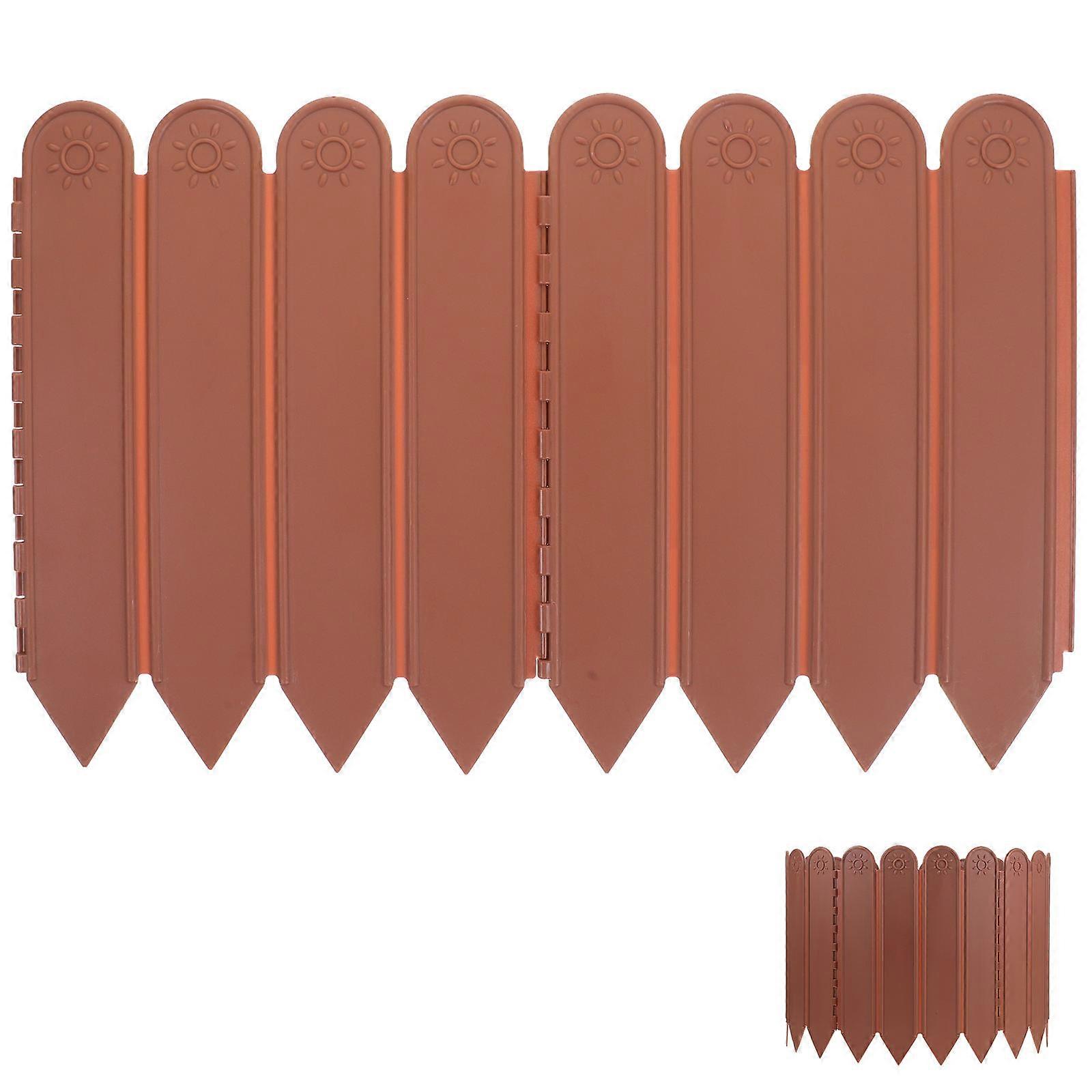 Brown Plastic Garden Fence for Decoration Lightweight Portable Reusable Lawn Edging Panels