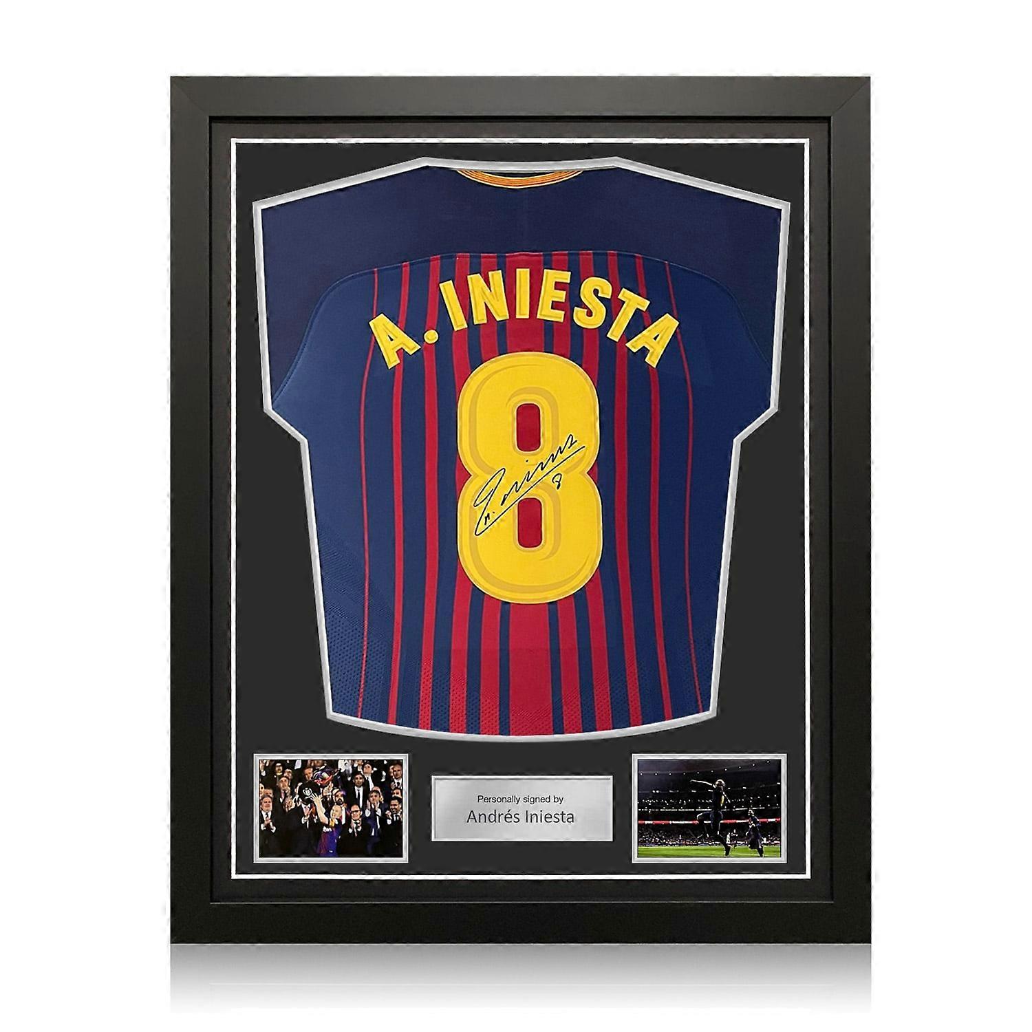 安德烈斯·伊涅斯塔 (Andres Iniesta) 签署了巴塞罗那 2017-18 赛季正宗足球衫。标准框架