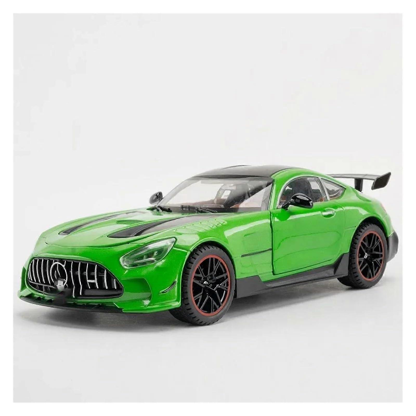 1:18 Scale GT-R Die-Cast Model Car with Opening Doors and Lightweight Pullback Action – Green Collectible Vehicle