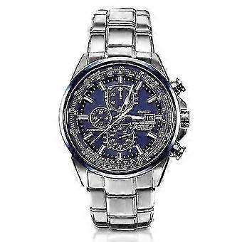Orologio da uomo Citizen Eco Drive radiocontrollato con cronografo, cassa da 45 mm e funzione ora mondiale, impermeabile fino a 200 W.