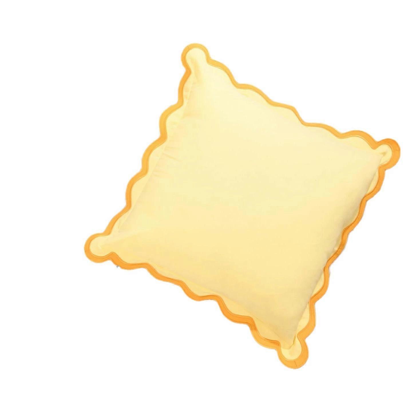 Yellow cotton pillowcase with wavy edges, solid color, suitable for living room sofa cushions and bohemian-style throw pillowcases.