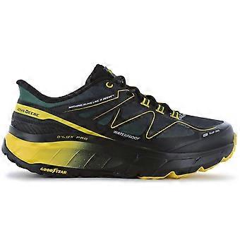 Skechers D'Lux Pro Waterproof - Reel Cutting - John Deere - Men's Shoes Black 256202-BKGR
