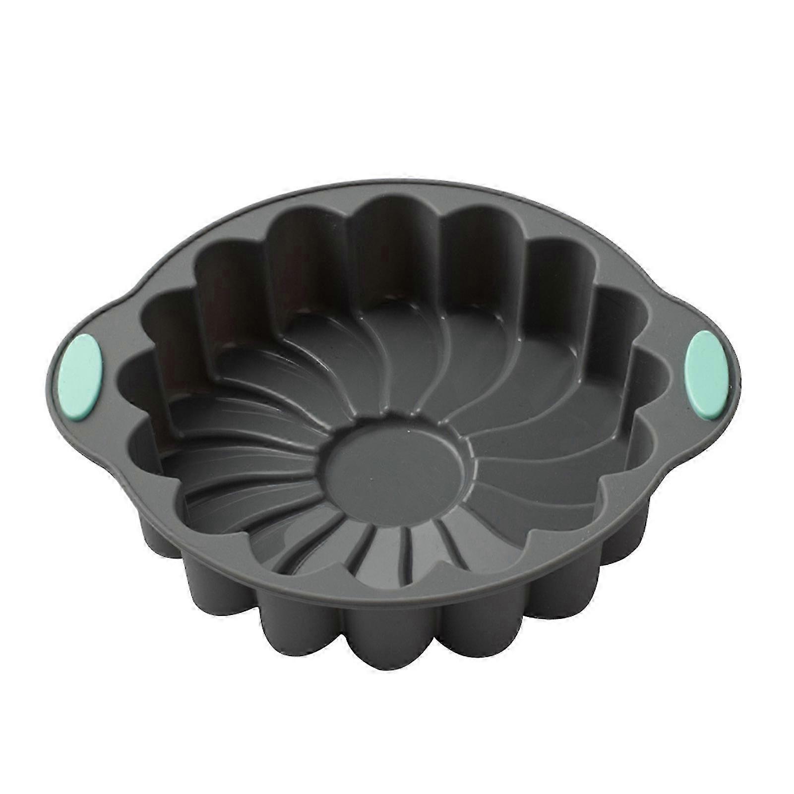 Easy-Release Charlotte Cake Mold