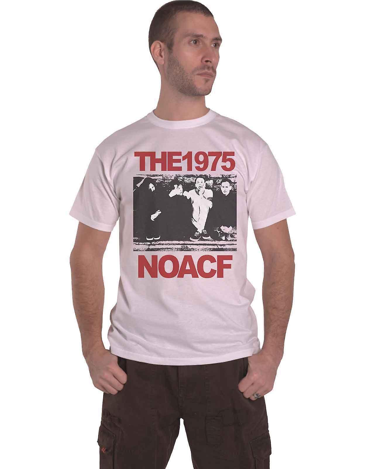 A camiseta com o logotipo da banda NOACF de 1975
