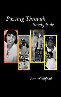 Passerar genom skuggiga sidan