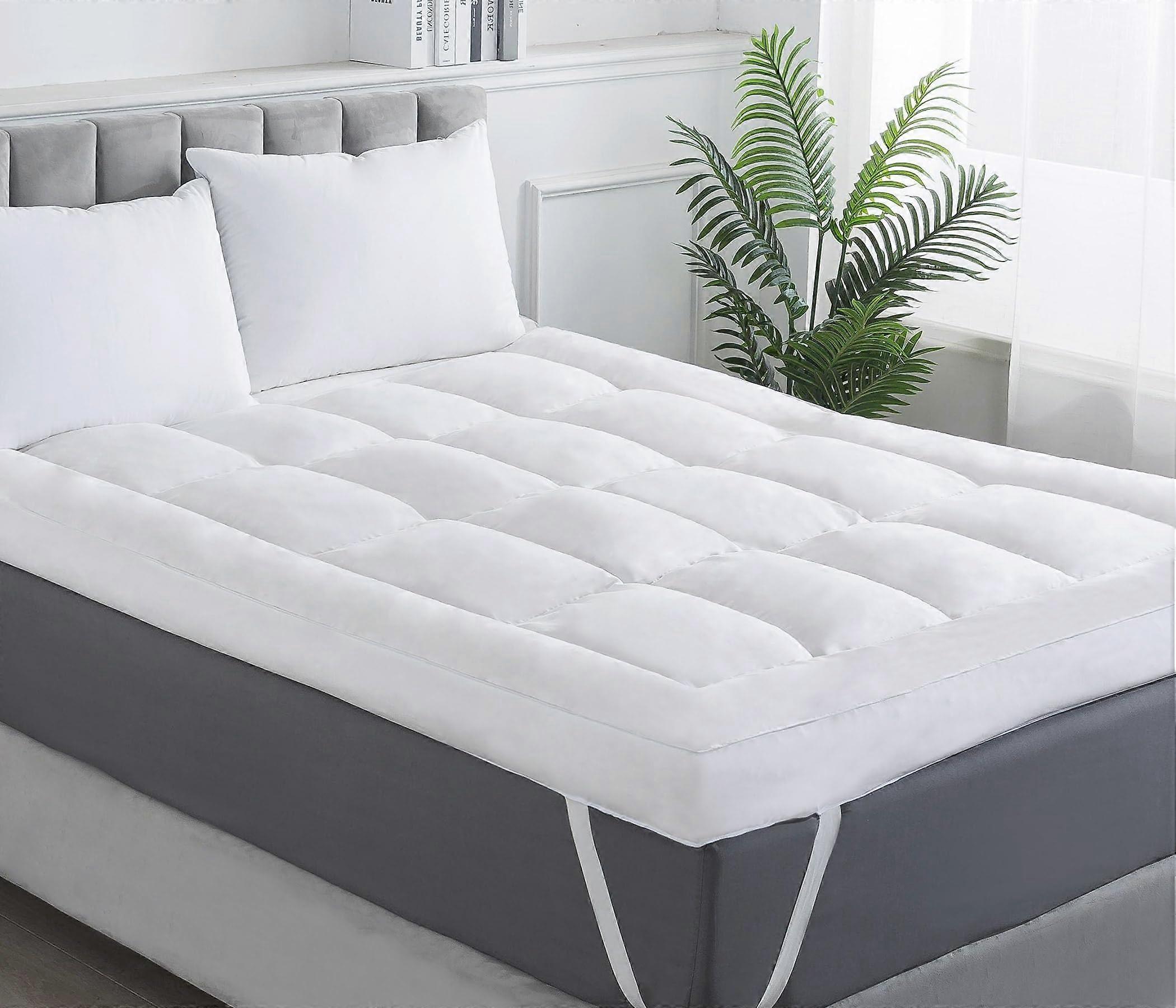 Queen Size Shredded Memory Foam Mattress Topper 5 Inch with Breathable Cotton Cover and Straps