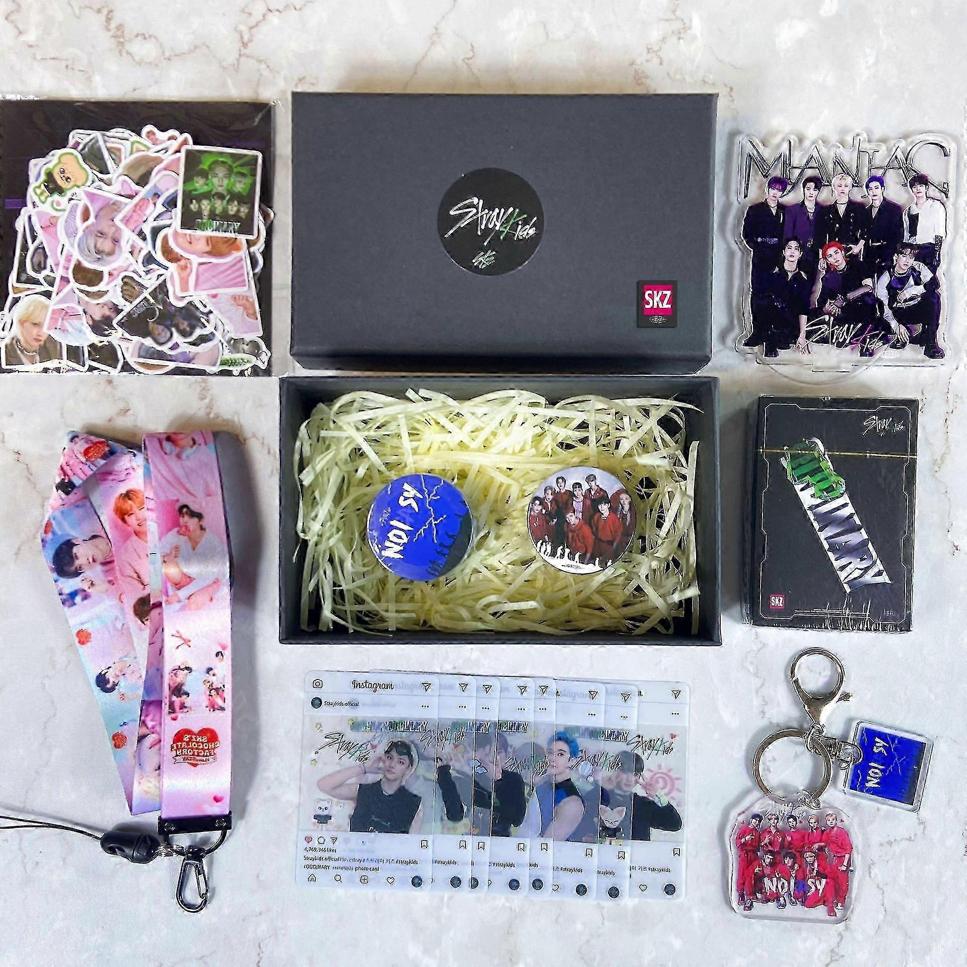 ילדים תועים אלבום חדש Maxident קופסת מתנה סט Kpop סחורה כרטיסי צילום שרוך מחזיקי מפתחות מתנות למעריצי Skz