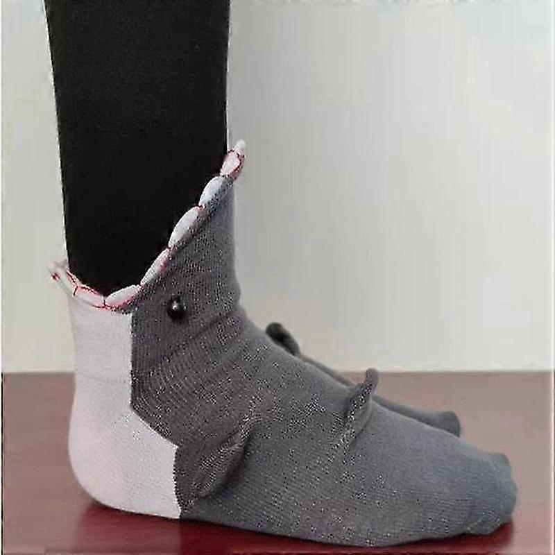 Funny animal socks for winter with knitted 3D pattern