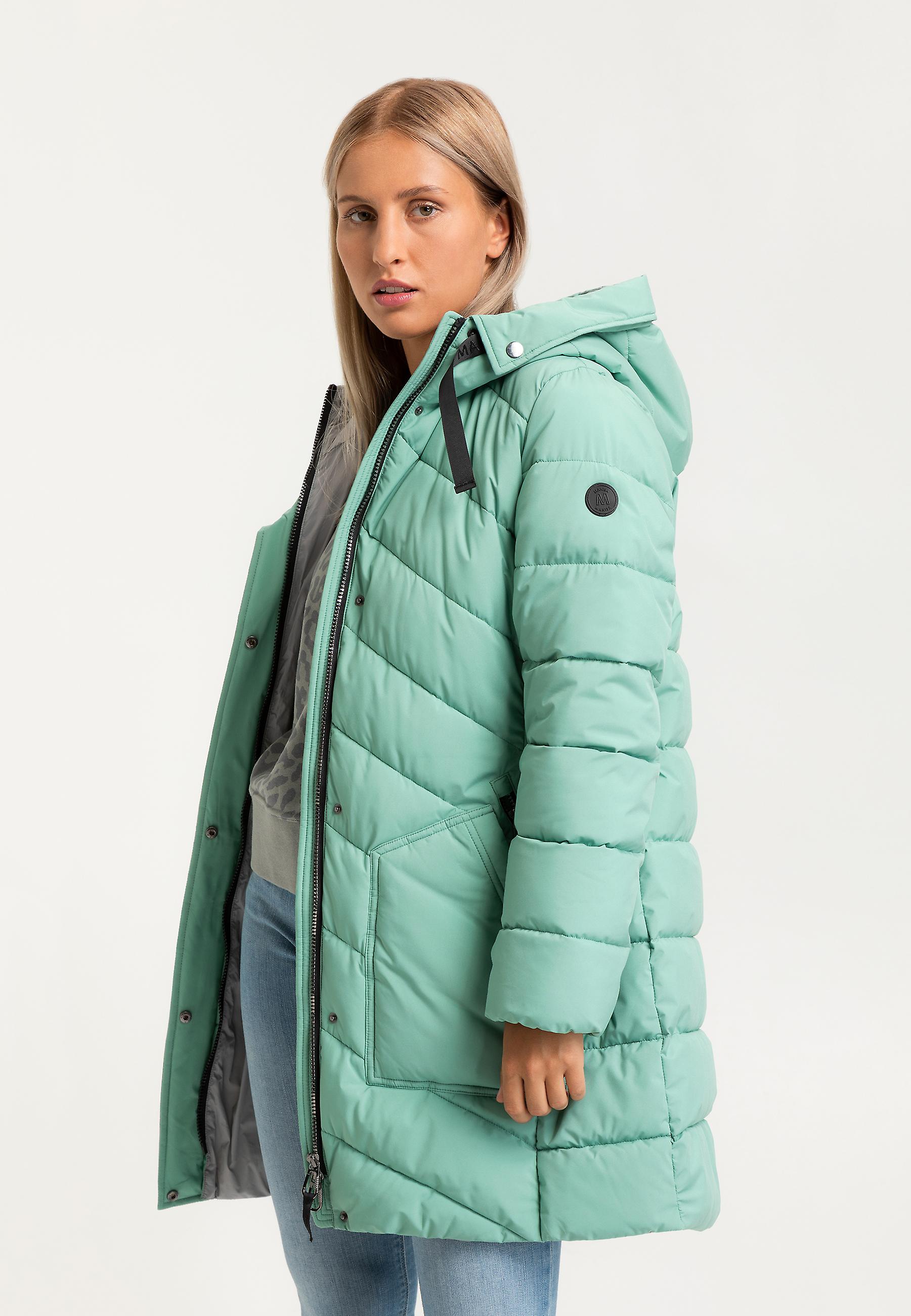 Women's quilted coat for rainy weather