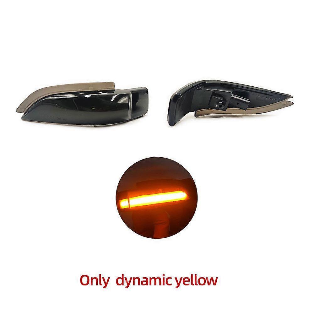 Suitable for Toyota Lelink Camry Corolla Yizhi rearview mirror turn signal reversing mirror dual engine reflector light