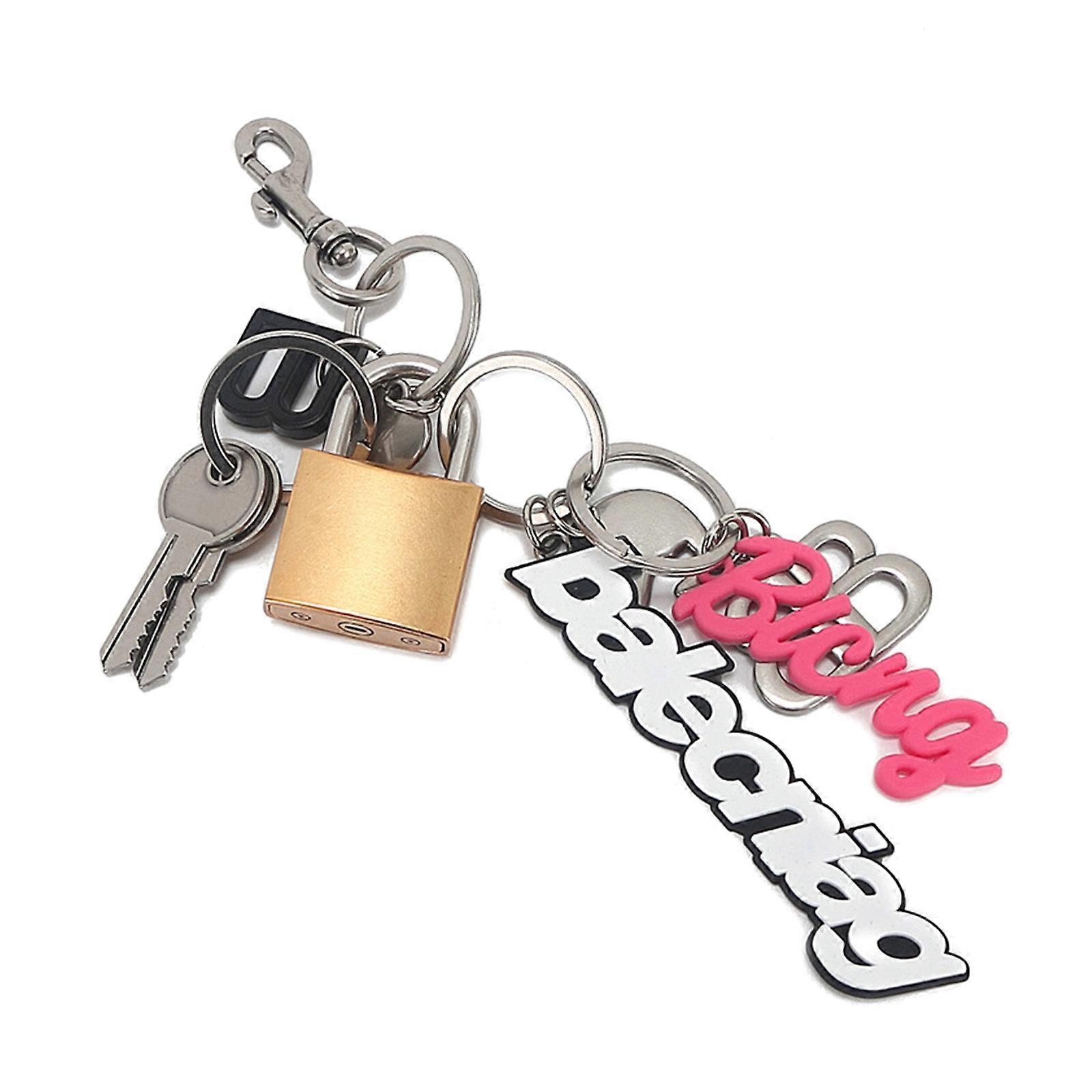 Sturdy Metal Key Ring with Playful Lock Unique Metal Key Rings Fun Lock Keychain Charm Sturdy Accessory for Daily Use Multicolor
