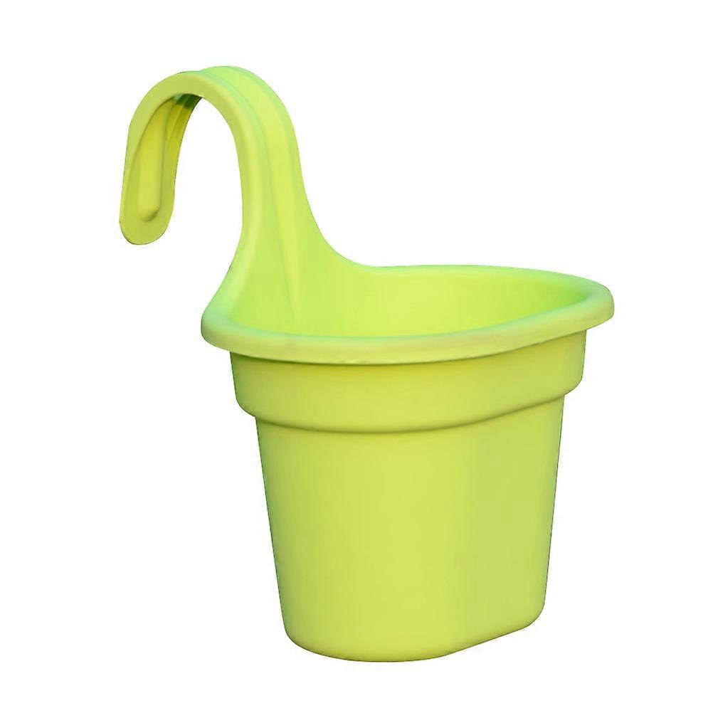 Wall Mount Basket Plastic Hanging Planter 2Pcs for Garden Decoration