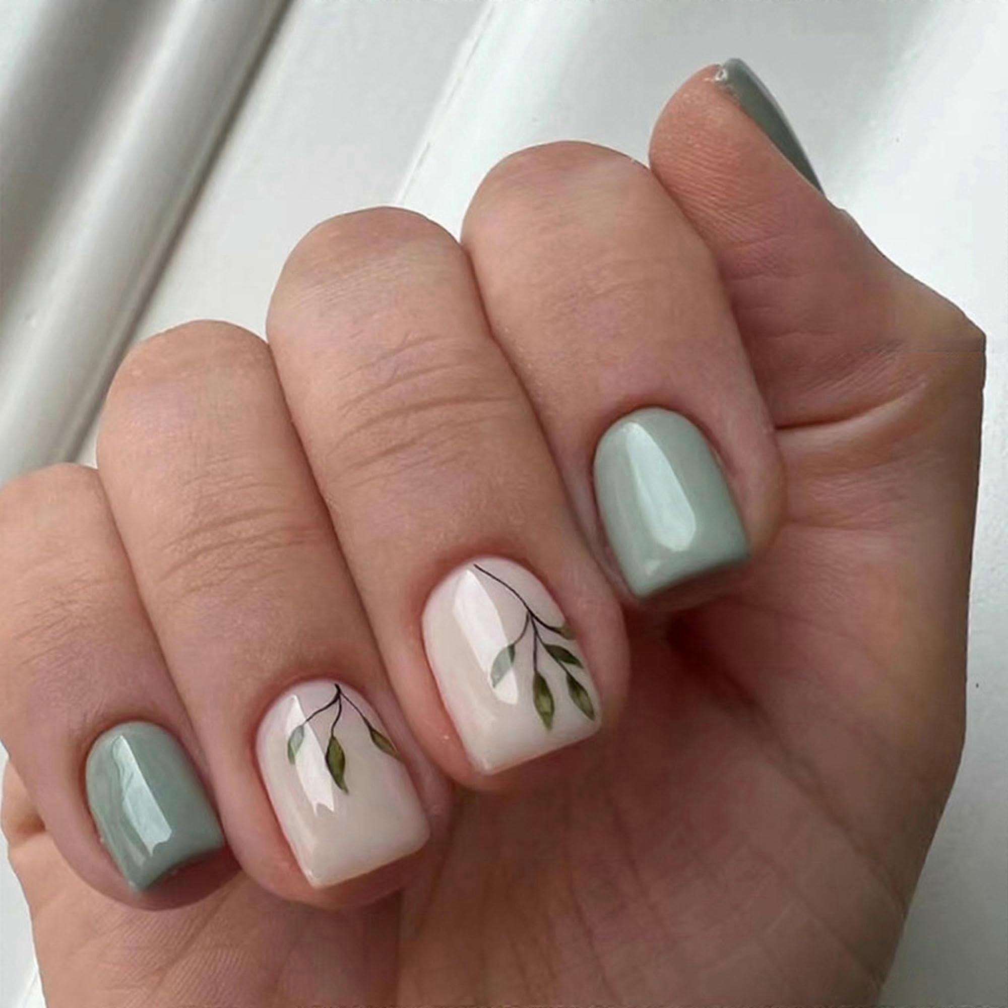 Floral Press On Nails Set with Glossy Short Squoval Design, LongLasting Solid Gel Finish 24pcs
