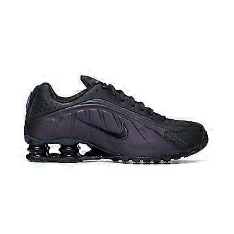 Nike Shox R4 HQ1988500 all year men