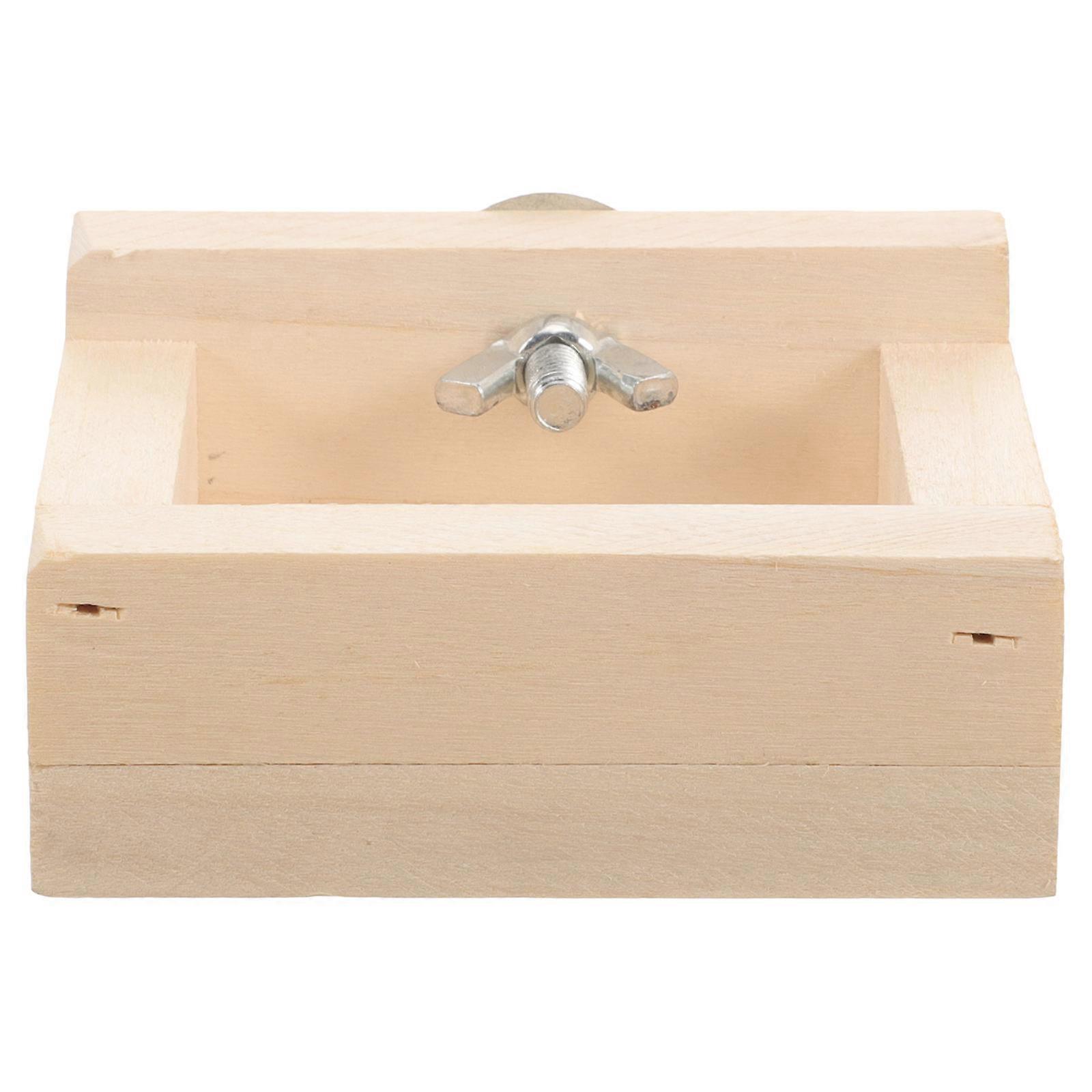 4Pcs Hamster Wooden Food Bowl Feeding Dish Indoor Use 9x7cm Round Design For Small Animals