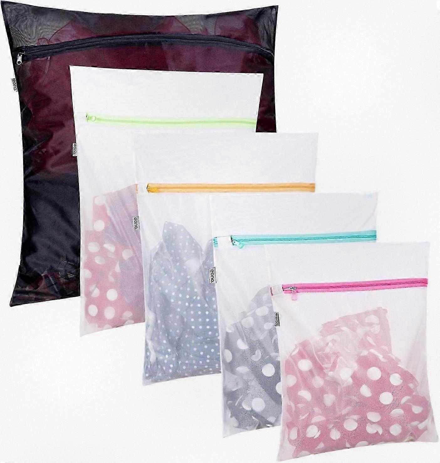 Durable Mesh Washing Bags for Delicate Clothes, Laundry Nets for Machine Wash, Gentle Fabric Protection.