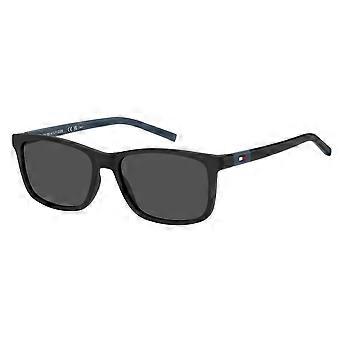 Solglasögon Tommy Hilfiger TH 2244/S MATTSVARTA/GRÅ 51/15/130 unisex
