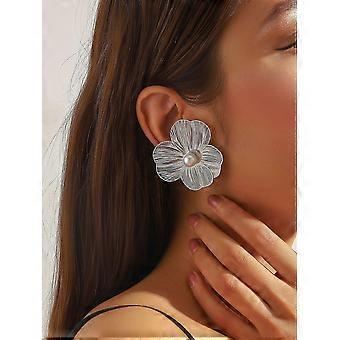 Jewelry pearl flower earrings female hollow simple high-end earrings high-grade metal earrings 1