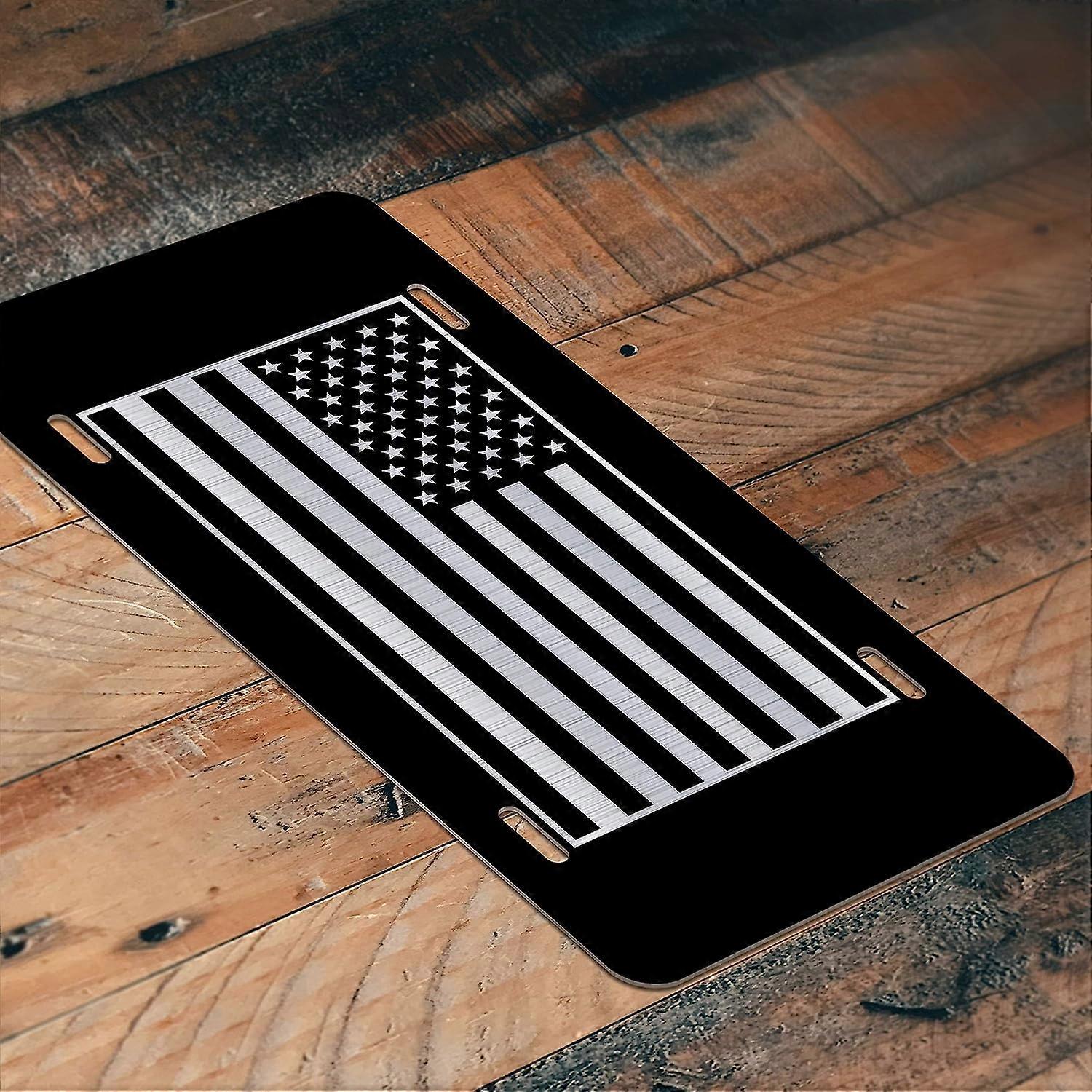 Placa de Licença de Vaidade com Bandeira Americana | Alumínio Gravado | 6 polegadas por 12 polegadas | Carro Caminhão RV Trailer Wall Shop Man Cave | VLP004