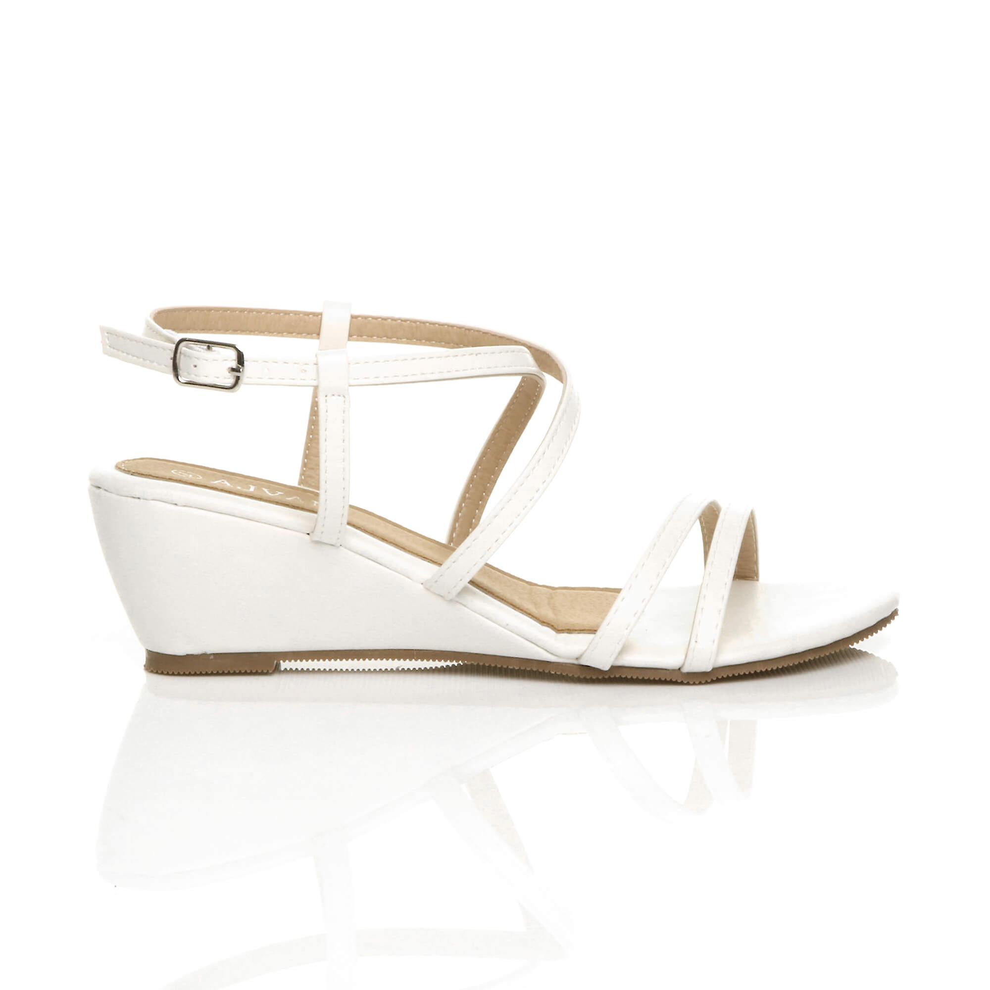 Strappy Sandals bruiloft Bruin Tinten strappy Sandals 37809 Sandalen