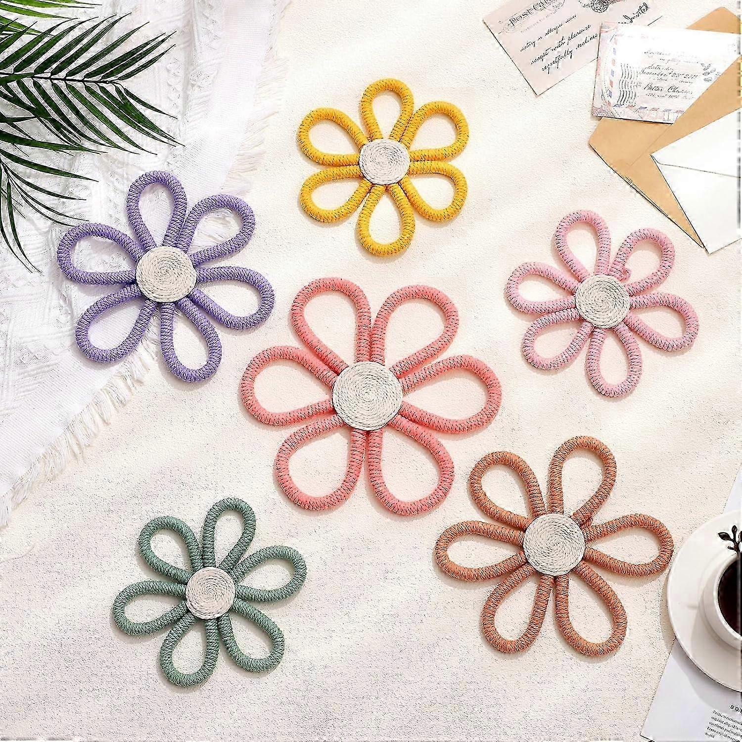 6Pcs 보호 보육원 장식, 데이지 꽃 짠 마크라메 벽걸이, 3 사이즈 보헤미안 벽 장식 데이지 보육 장식 어린이용 유치원 기숙사 벽 예술