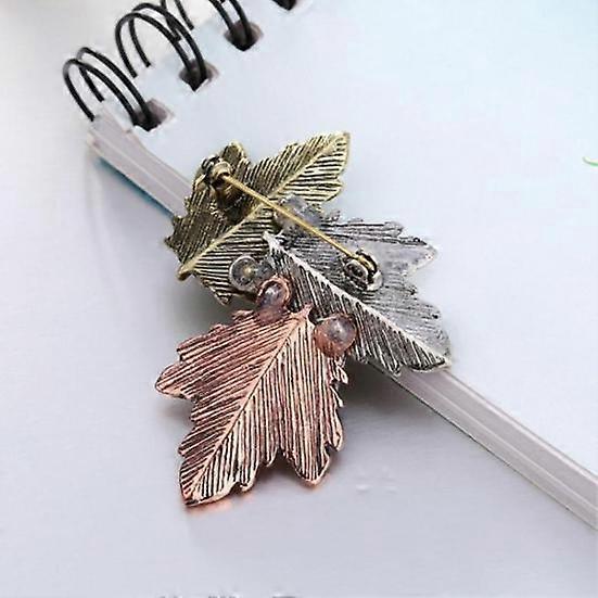 Creative Brooch Pin Maple Leaf Shape Costume Jewellery Exquisite