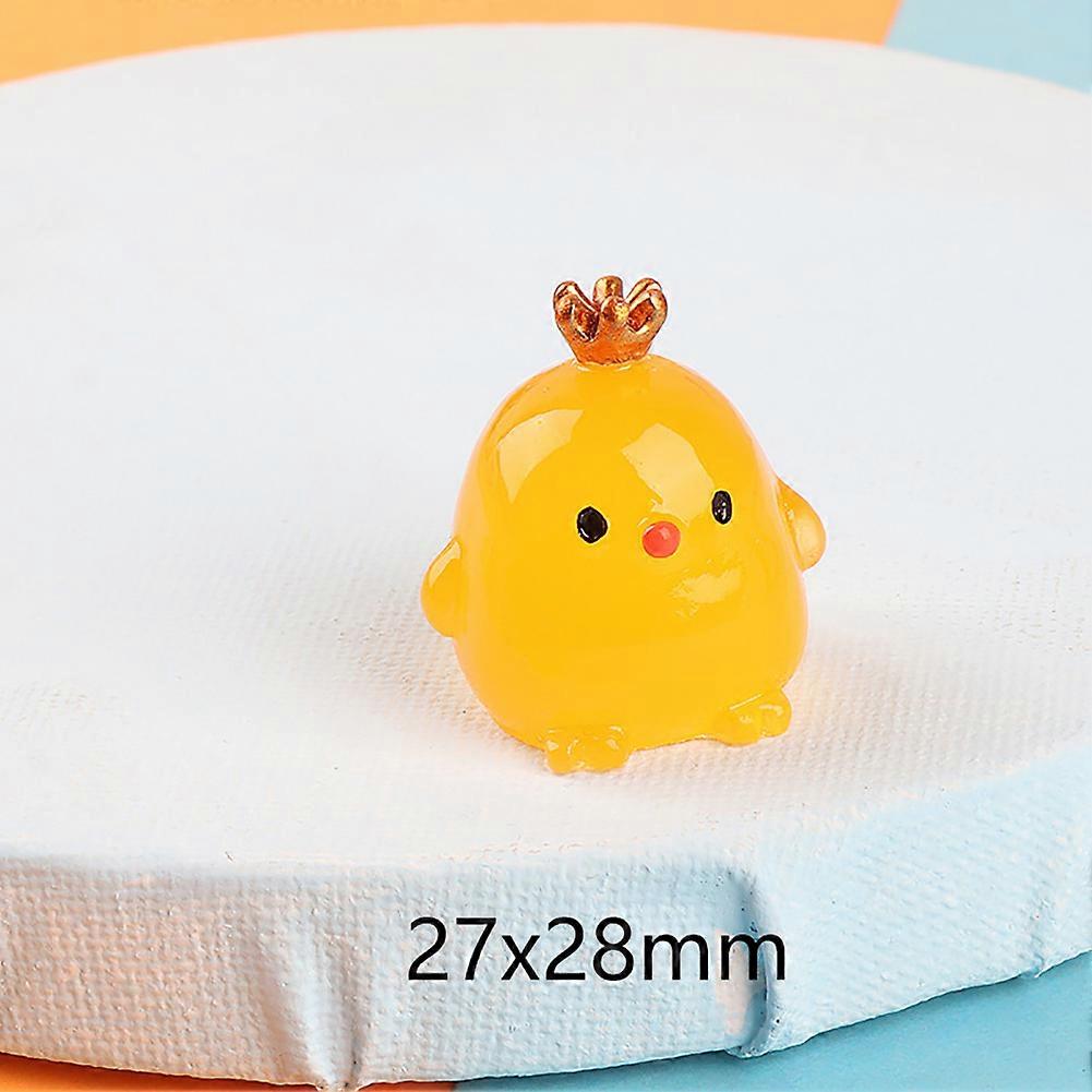 Creative Resin Luminous Crown Chicken Dolls Car Decoration Auto Dashboard Decoration Cartoon Rearview Mirror Chicken Toy Gifts