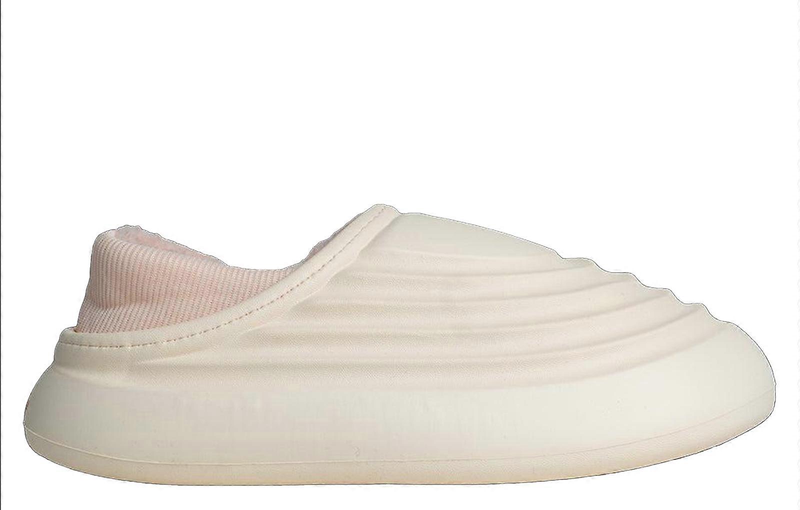 Archive Ascent Trainers Beige