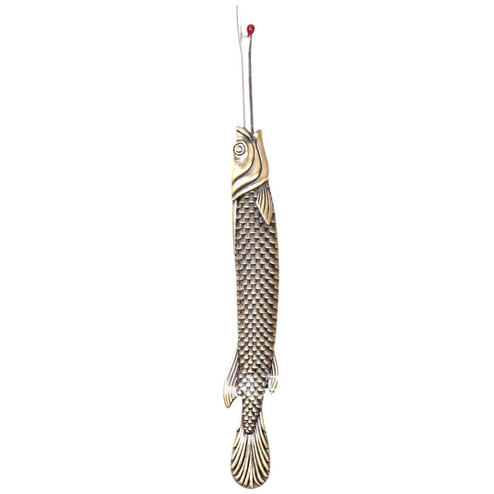 Practical seam ripper, practical crossthread remover, fishshaped sewing tool for easy threading, bronze, small