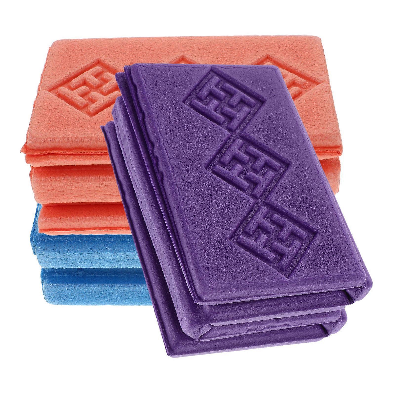 3pcs Portable Picnic Mat, Moisture Resistant Outdoor Blanket for Camping, Hiking, Beach, and Park Use