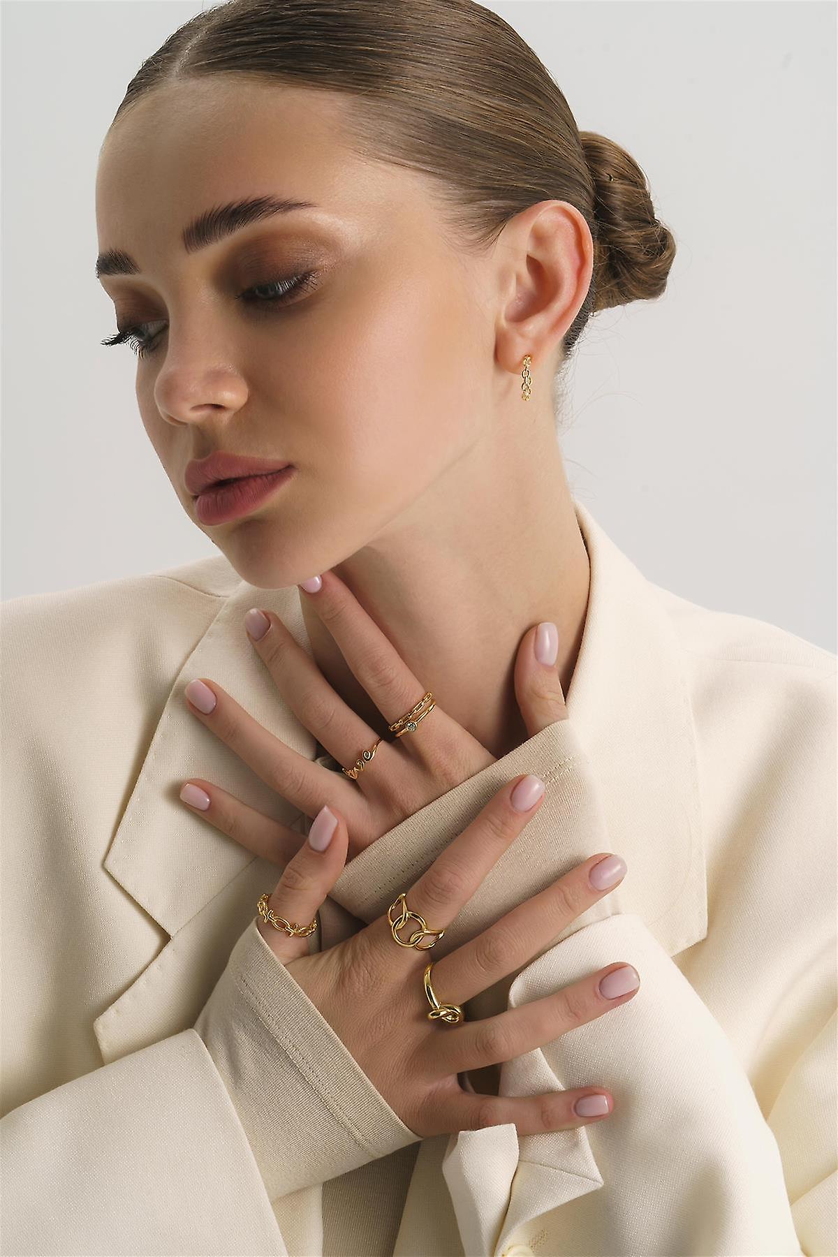 18K Gold Knot Ring